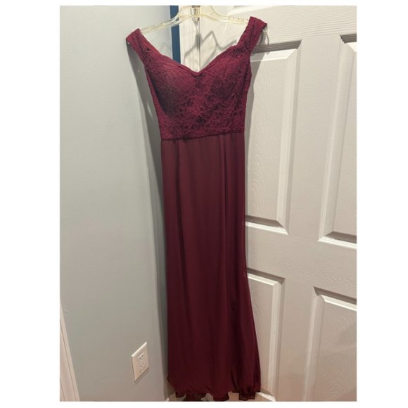 Evening Gown Maroon - Picture 5 of 5